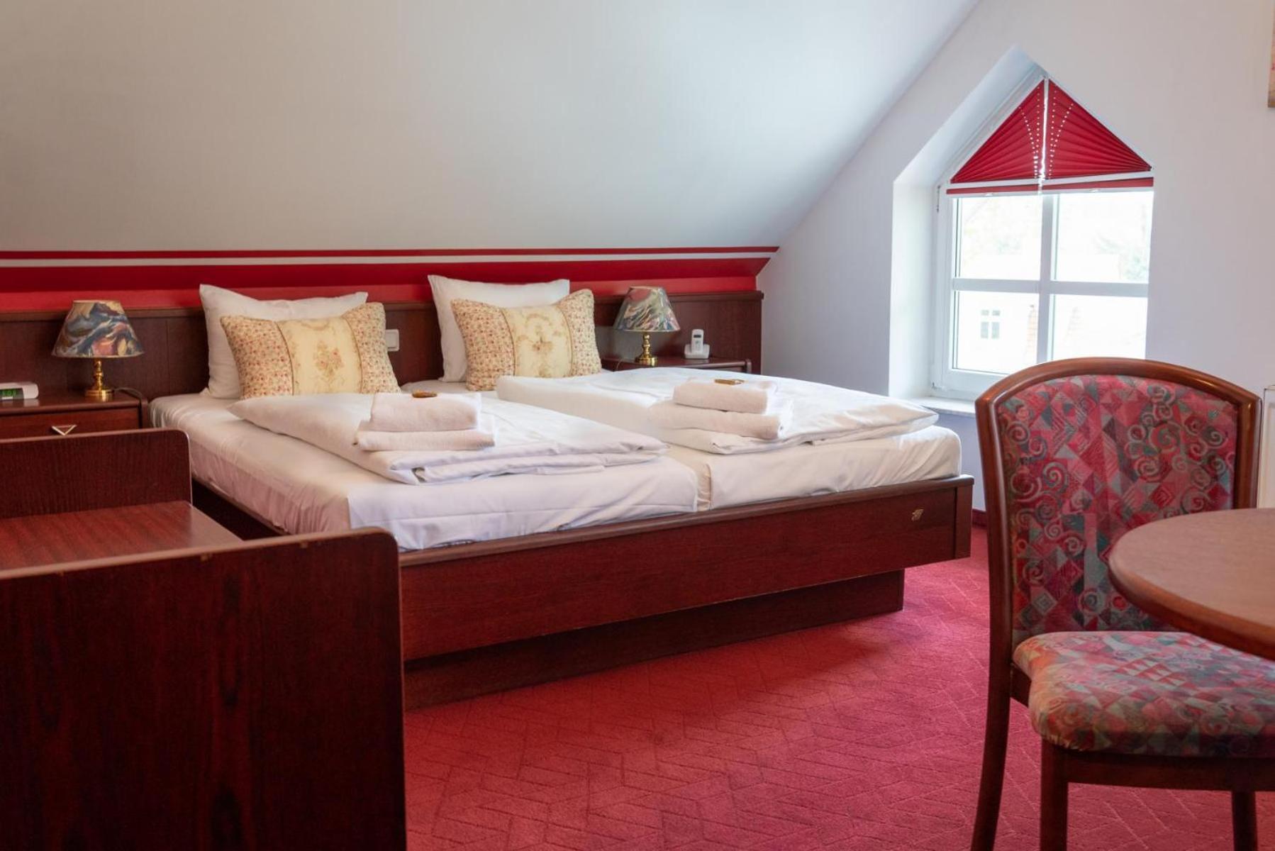 Parkhotel Neustadt Garni Eksteriør billede